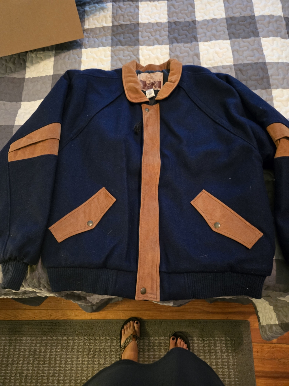 Cripple Creek Men's XL Navy and Brown Bomber Jacket